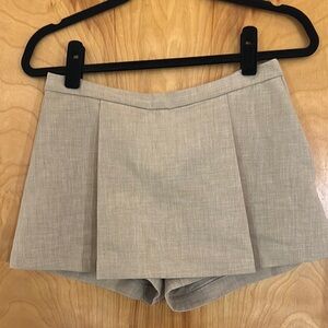 Aritzia Babaton Peck Skort